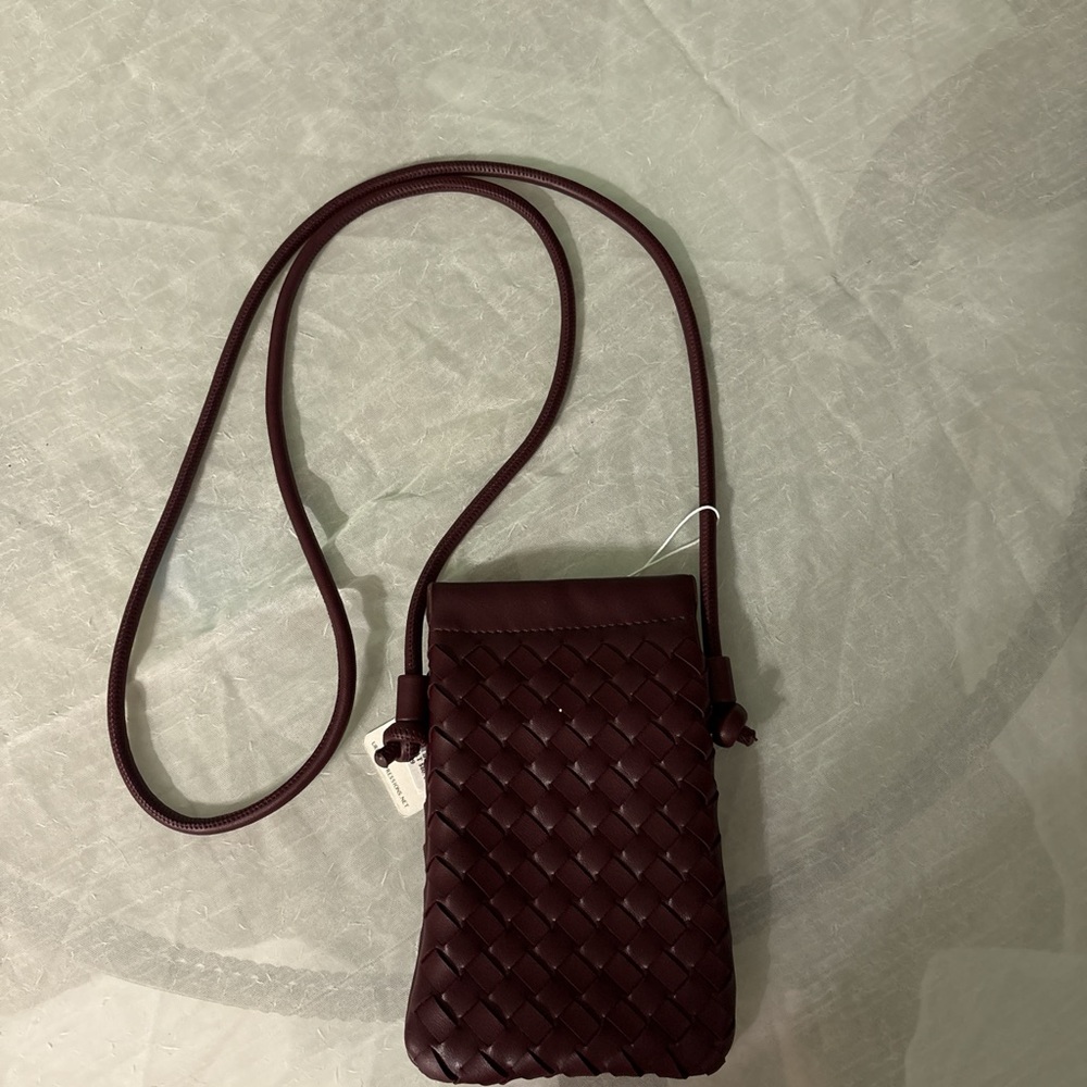 Urban Expressions Woven Crossbody Bag - Burgundy
